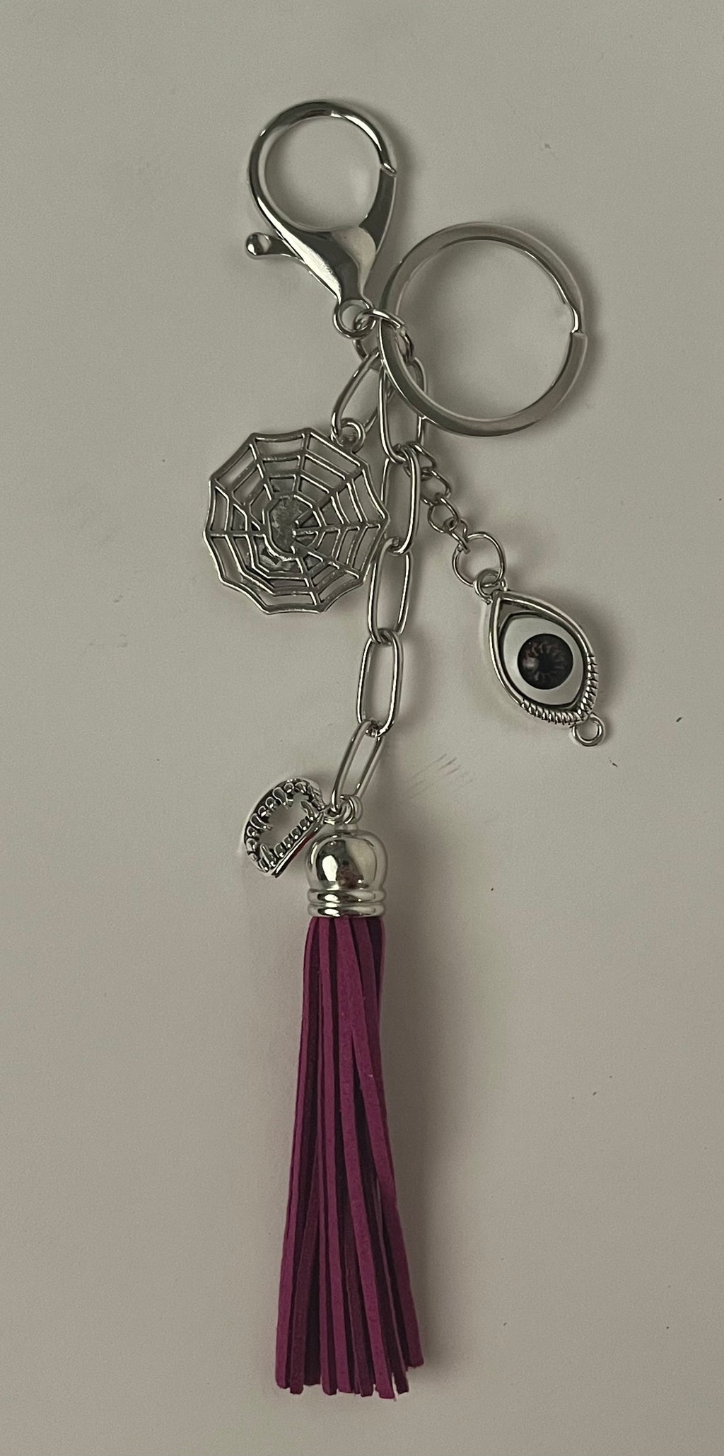 Solo Eye Chain Fuchsia